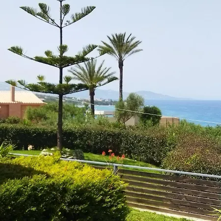 Sole E Mare 아파트호텔 티실리비