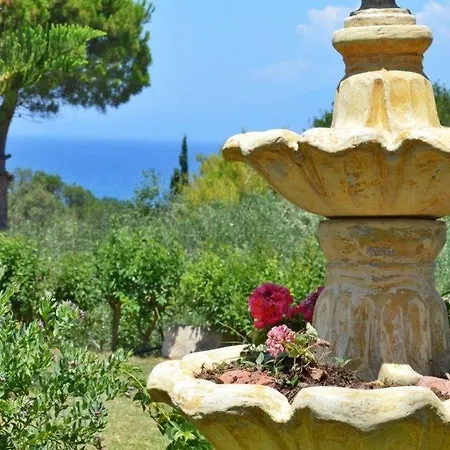 Sole E Mare Apartmanhotel 2*